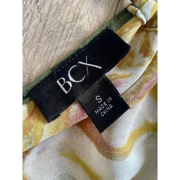 BCX Women's Tank Top Boho Pattern Halter Neck Sleeveless Size Small - Picture 4 of 6